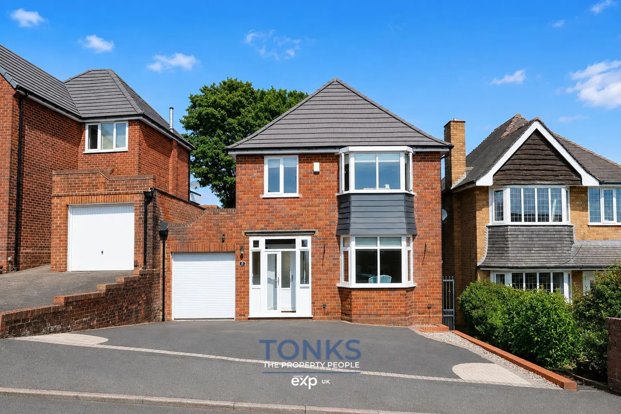 3 bed house for sale, Elizabeth Grove, Dudley, DY2