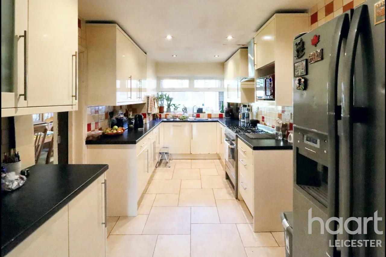 Shrewsbury Avenue, Leicester, LE2, photo 8
