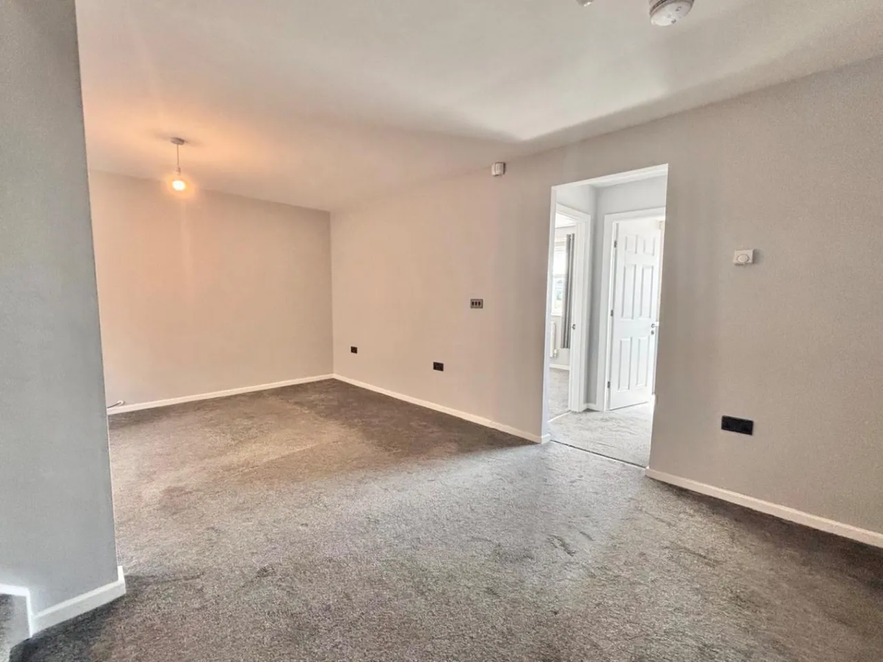 Worsbrough Road, Blacker Hill, Barnsley, photo 5