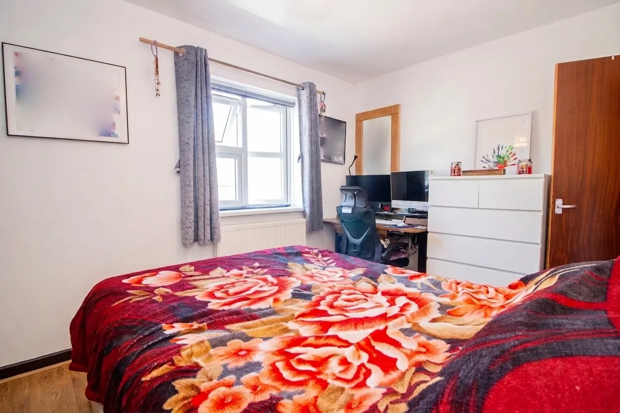 Flat 3, Chippenham Court, Harrow, 91 Peel Road, HA3 7QR, photo 5