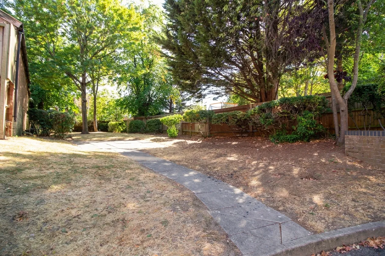 Flat 3, Chippenham Court, Harrow, 91 Peel Road, HA3 7QR, photo 13