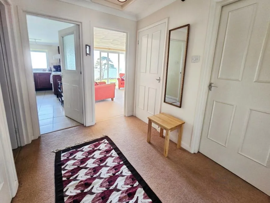 Ward Road, Totland Bay, PO39, photo 8
