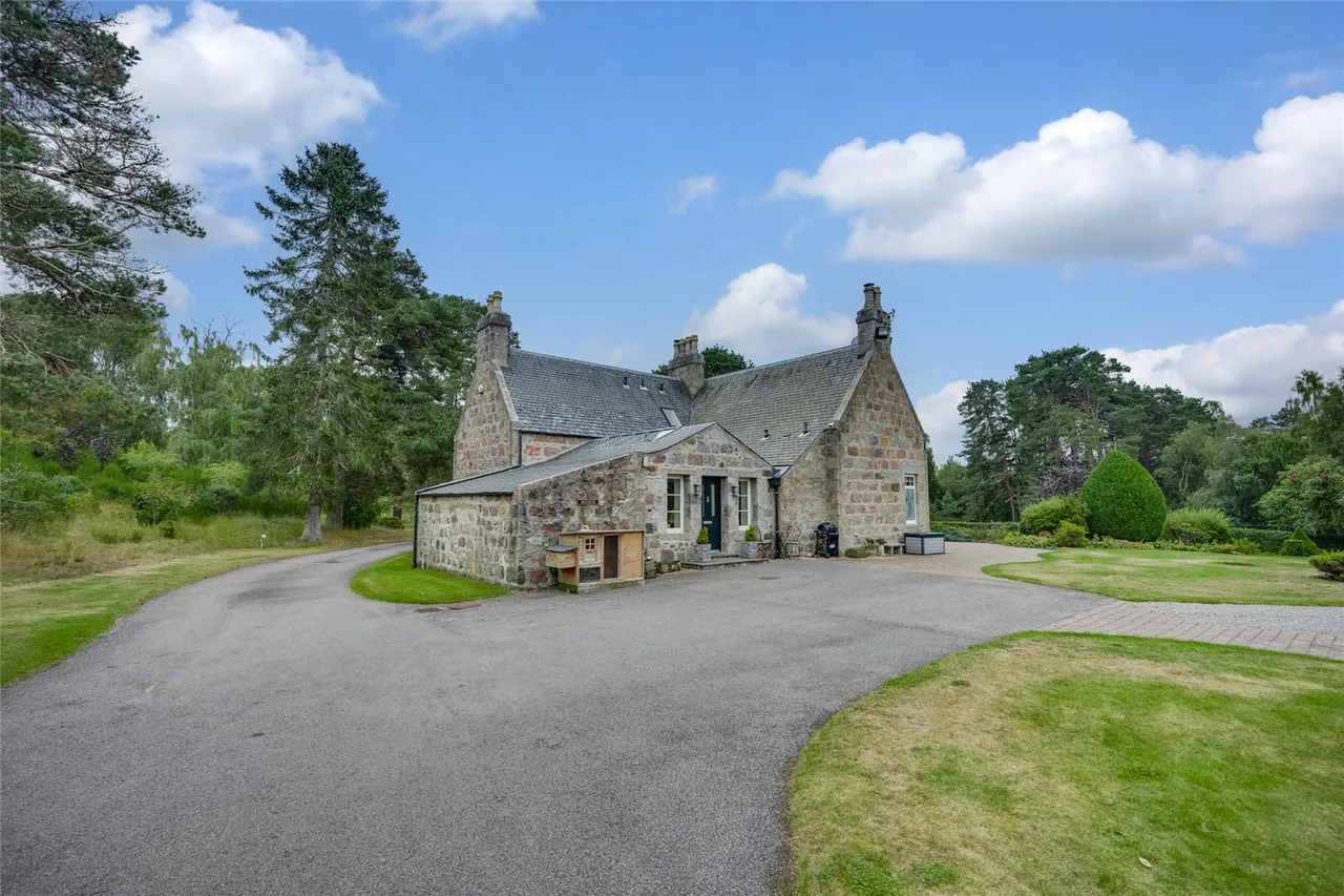 Dessmuir House, Aboyne, AB34, photo 27