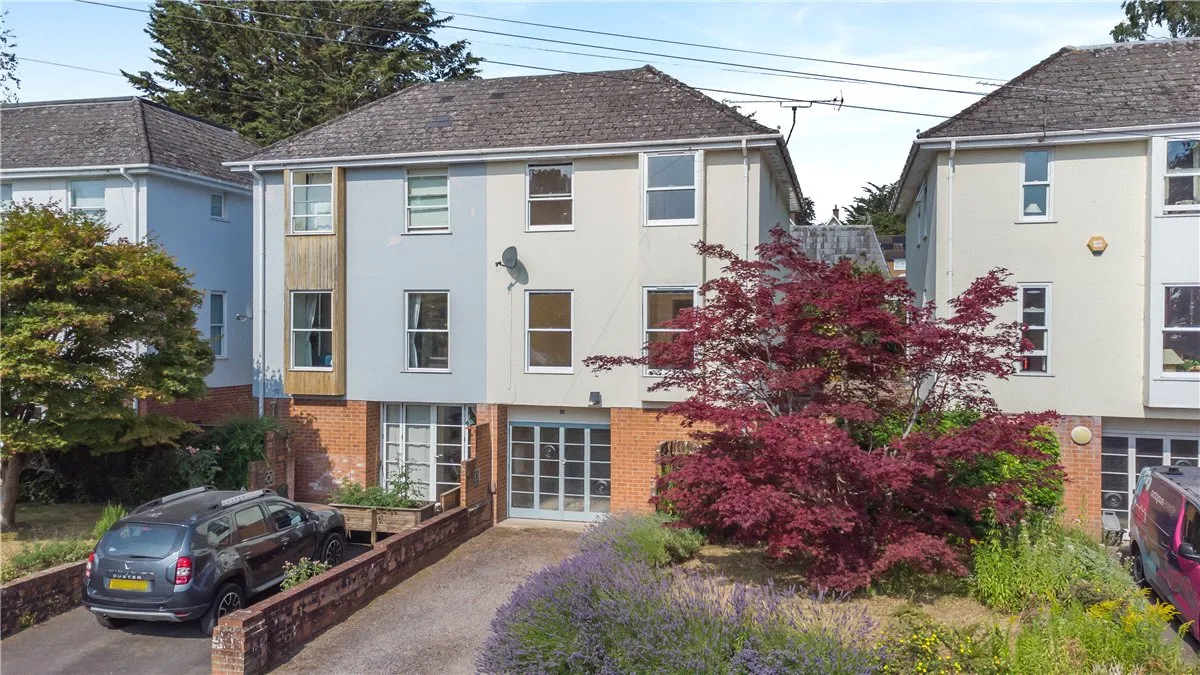 3 bed house for sale, Edgar Road, Winchester, SO23