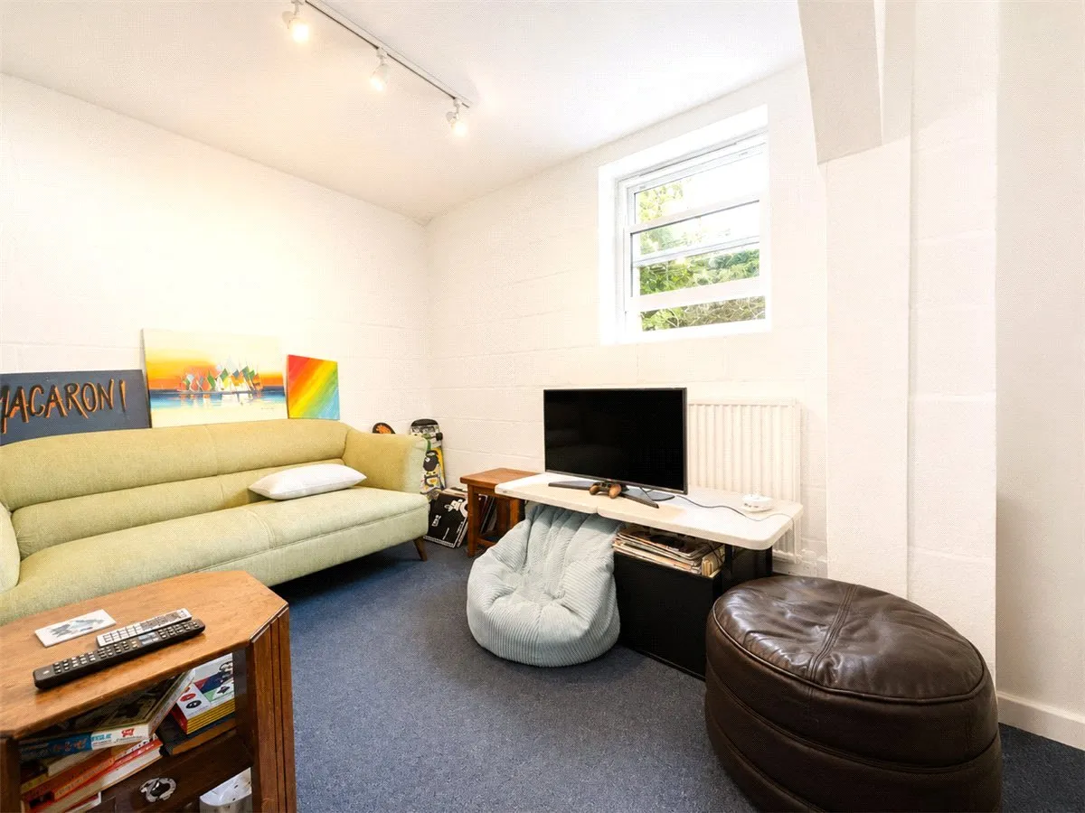 Edgar Road, Winchester, SO23, photo 11