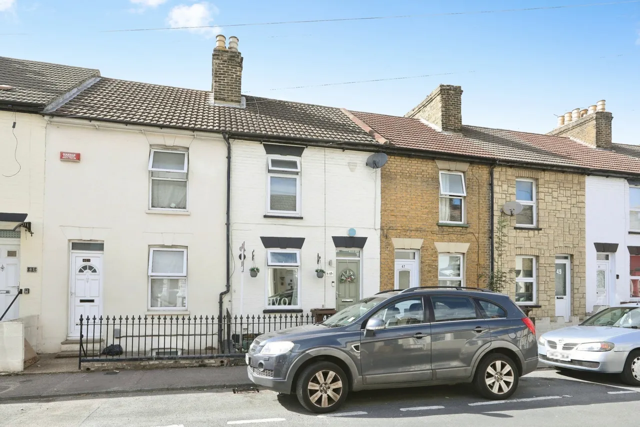 2 bed house for sale, Victoria Street, Gillingham, ME7