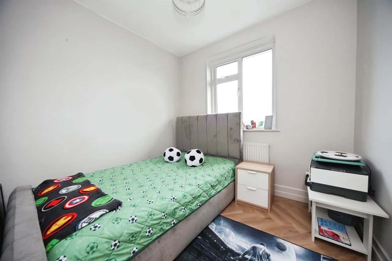 Park Avenue, Houghton Regis, Dunstable, photo 10