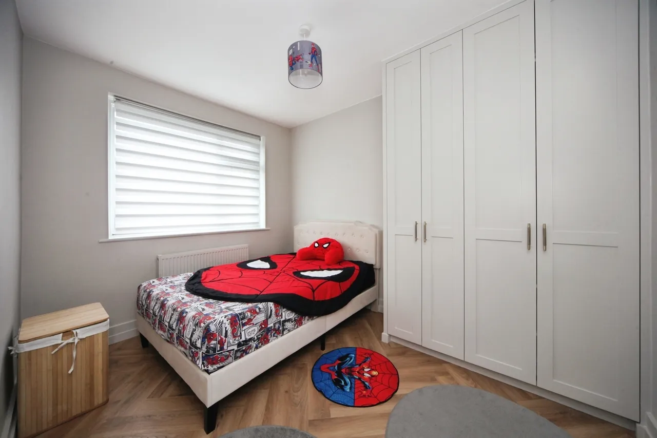 Park Avenue, Houghton Regis, Dunstable, photo 11