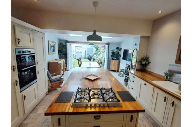 4 bed house for sale — Thomas Street, Glossop