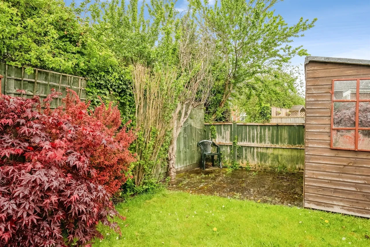 White House Drive, Kingstone, HR2, photo 18