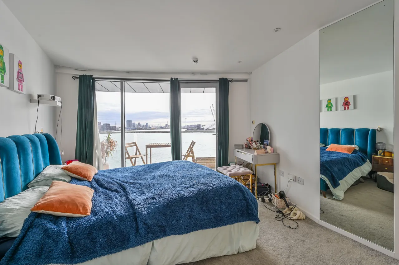 405 New Providence Wharf, 1 Fairmont Avenue, London, photo 10
