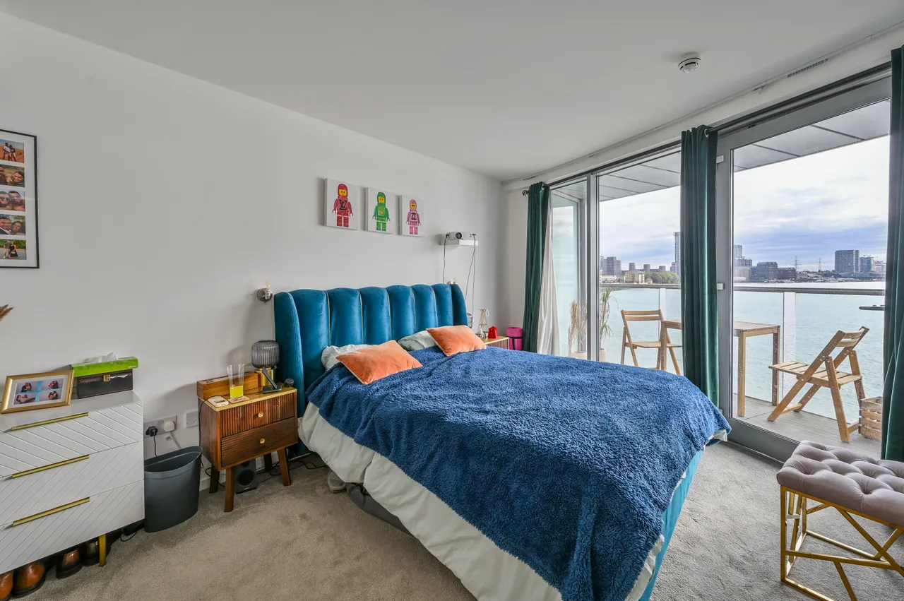 405 New Providence Wharf, 1 Fairmont Avenue, London, photo 5