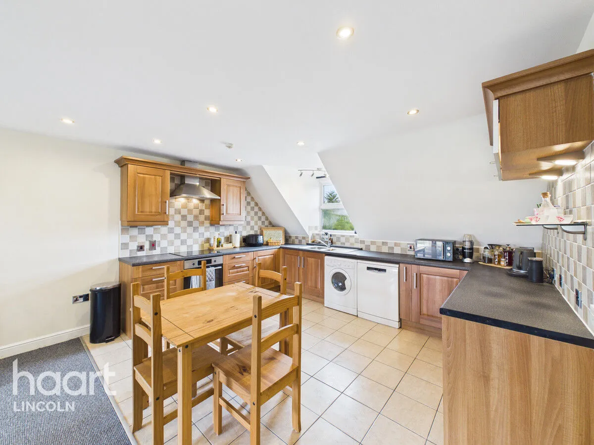 2 bed flat for sale, Willow Tree Close, Lincoln, LN5