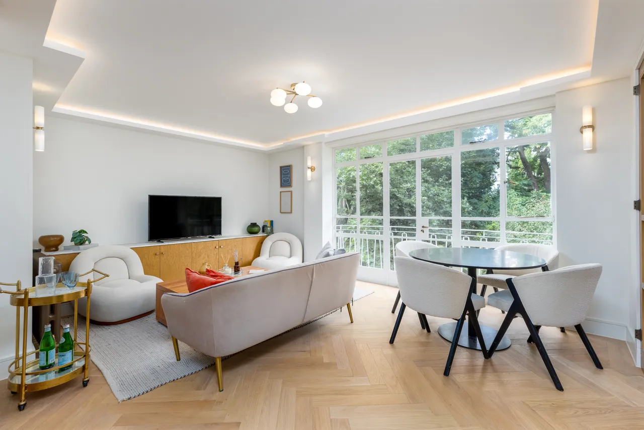 2 bed flat for sale — Denbigh House, Hans Place, Knightsbridge, London