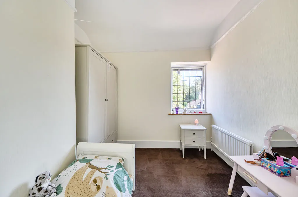 Highfield Road, Purley CR8 2JG, photo 13