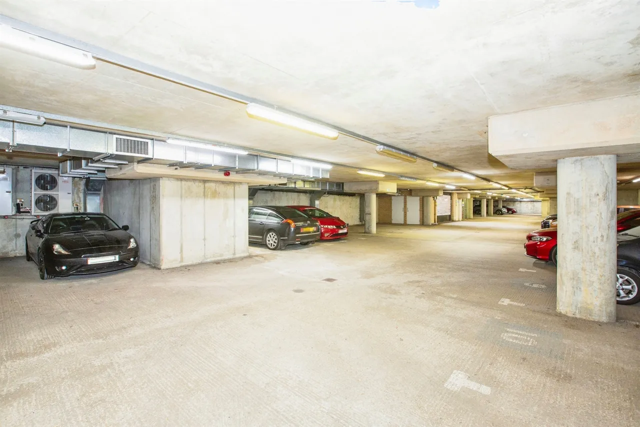 High Street, Great Cambourne, Cambridge, photo 12