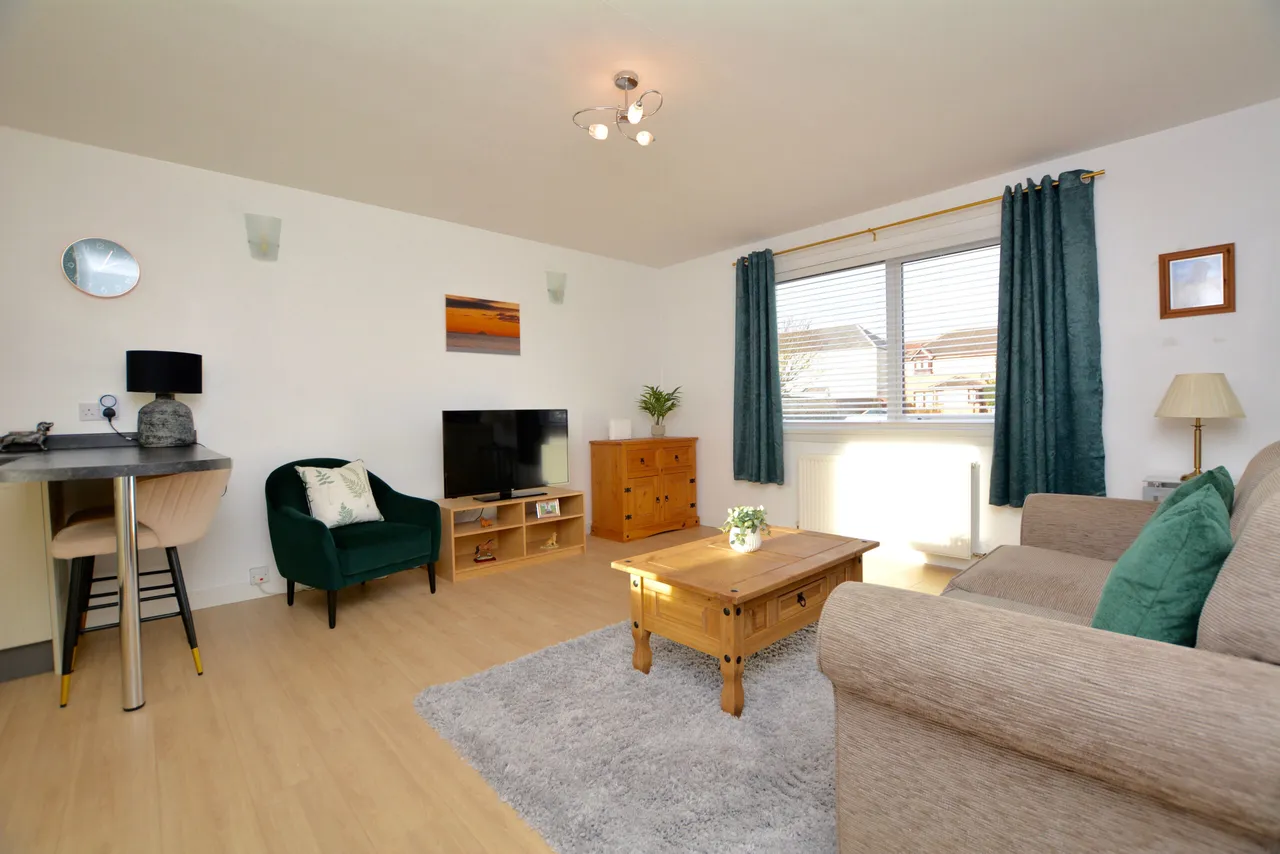 9 Welbeck Crescent, Troon, KA10 6AS, photo 3