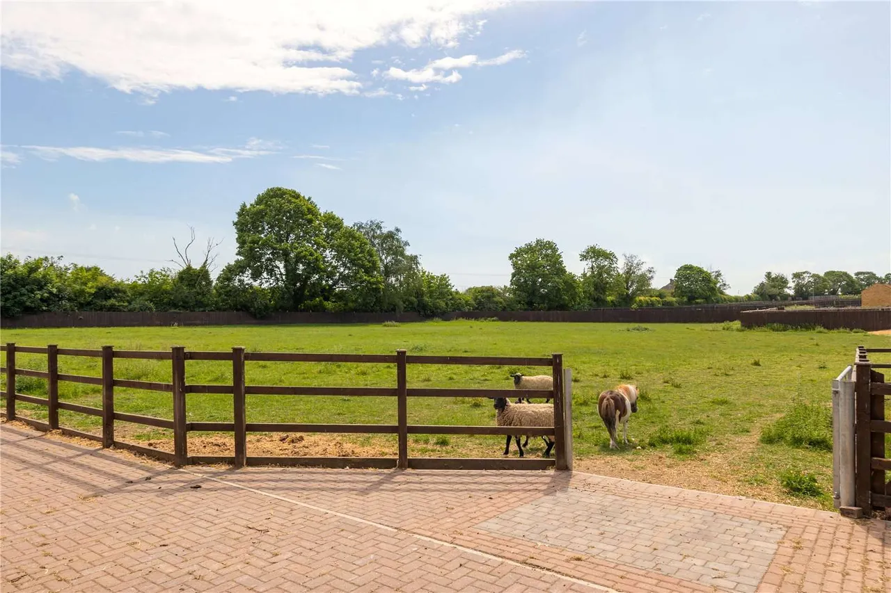 The Street, Gazeley, CB8, photo 17