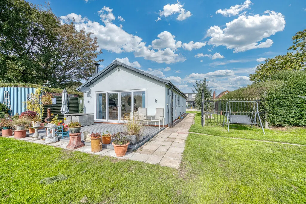 Coppy Nook Lane, Hammerwich, photo 26