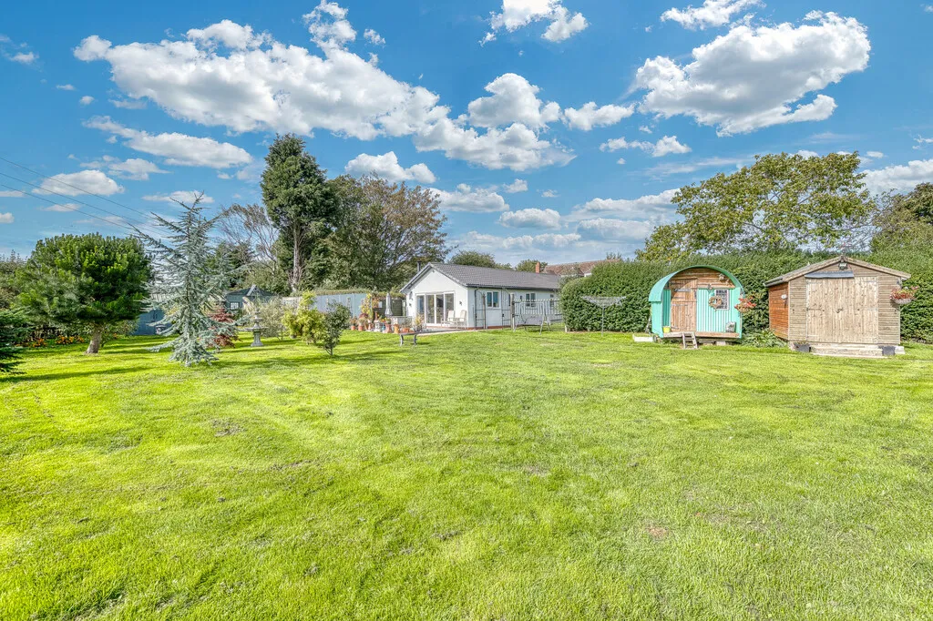Coppy Nook Lane, Hammerwich, photo 30