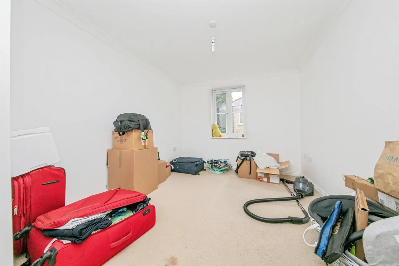 Bradford Drive, Colchester, photo 7