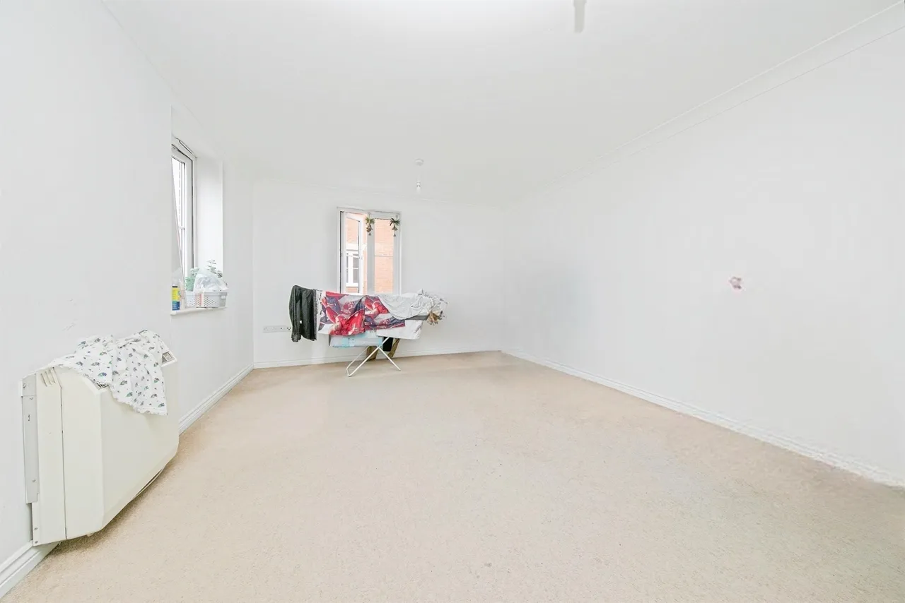 Bradford Drive, Colchester, photo 3