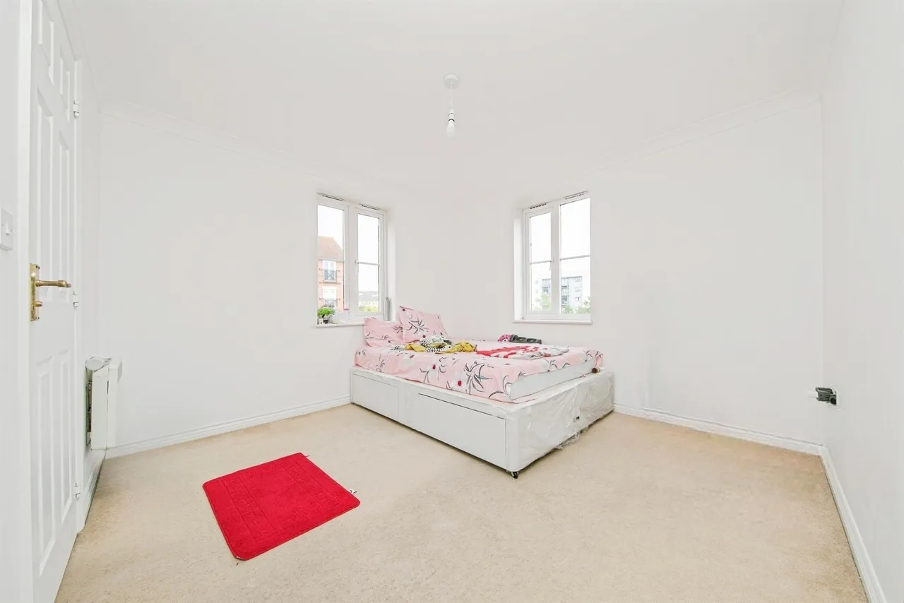 Bradford Drive, Colchester, photo 4