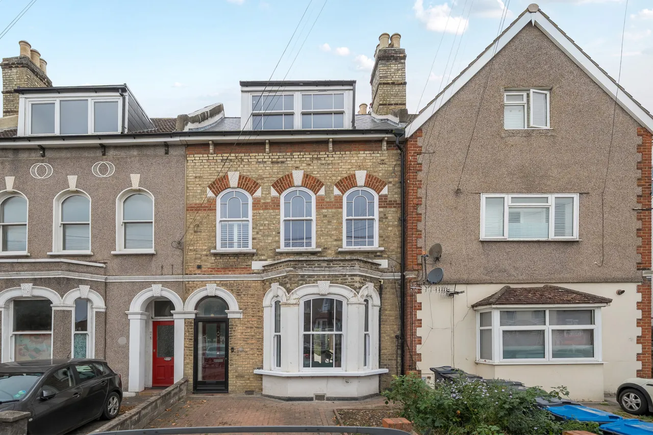 4 bed house for sale, Birchanger Road, SE25
