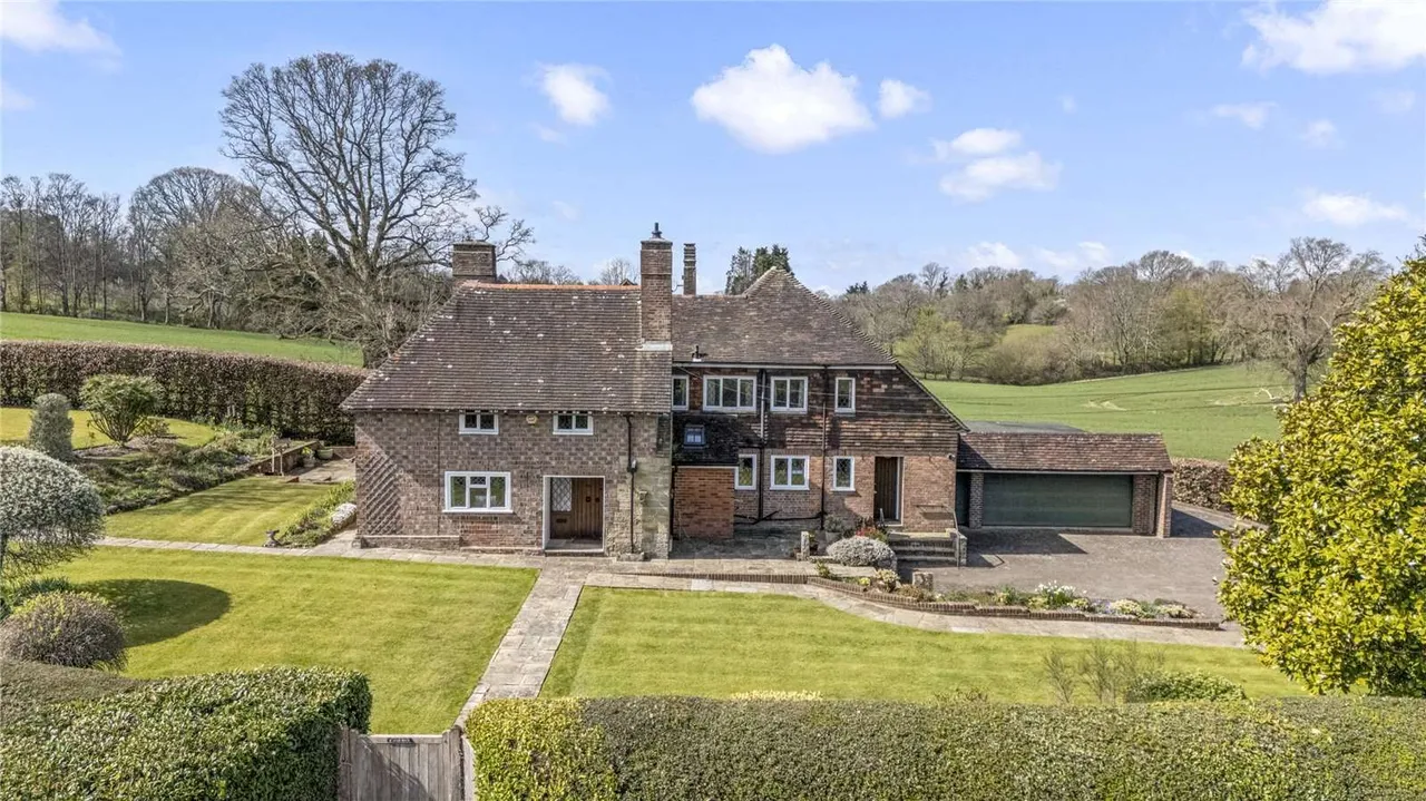 5 bed house for sale — Slaugham Lane, Warninglid, Haywards Heath, West Sussex, RH17 5TH