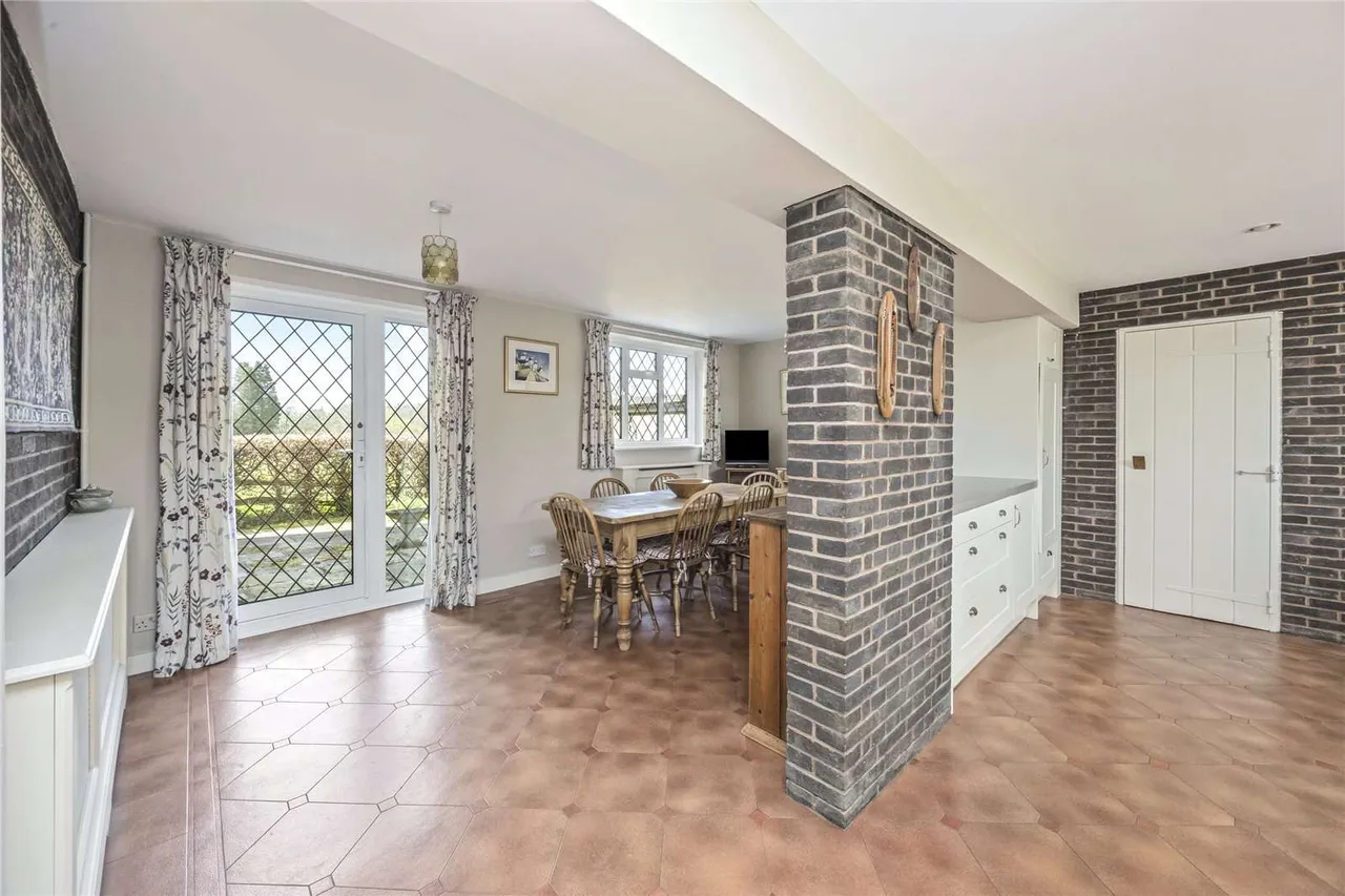 Slaugham Lane, Warninglid, Haywards Heath, West Sussex, RH17 5TH, photo 10