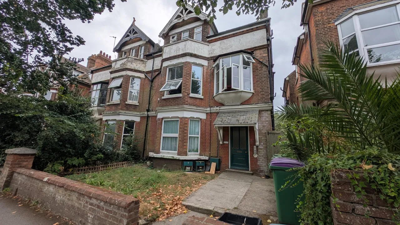 Cheriton Road, Folkestone, CT19, photo 8