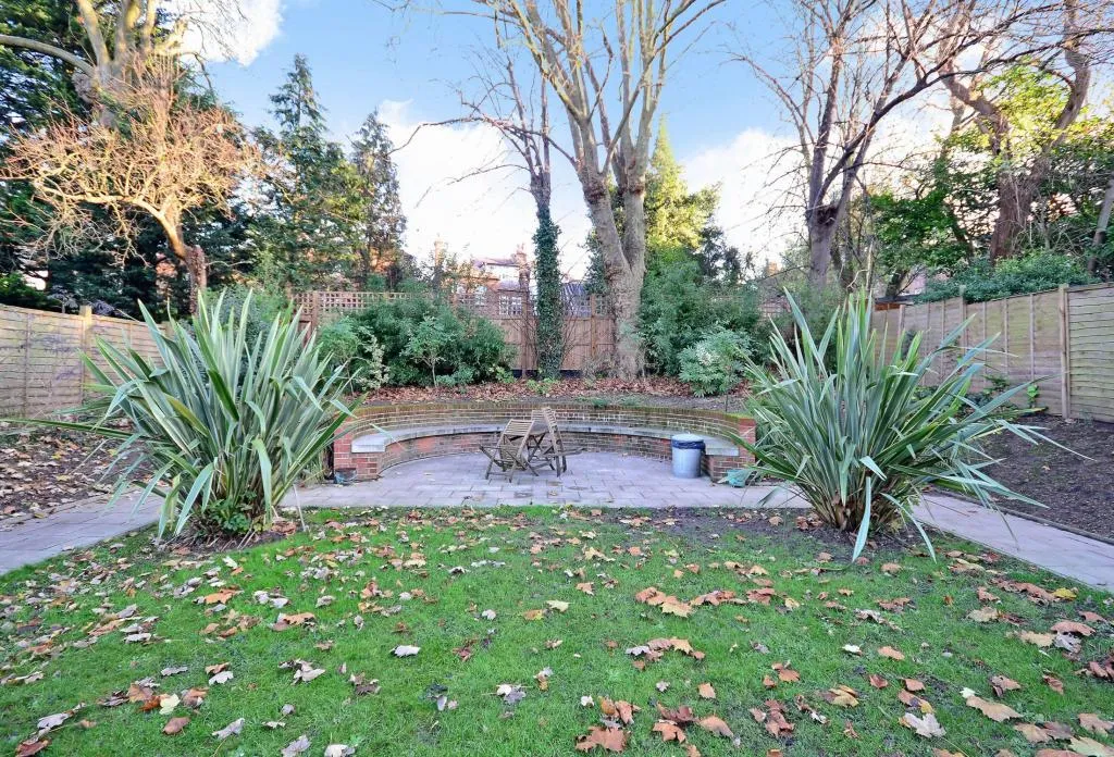 Finchley Road, Hampstead, NW3, photo 6