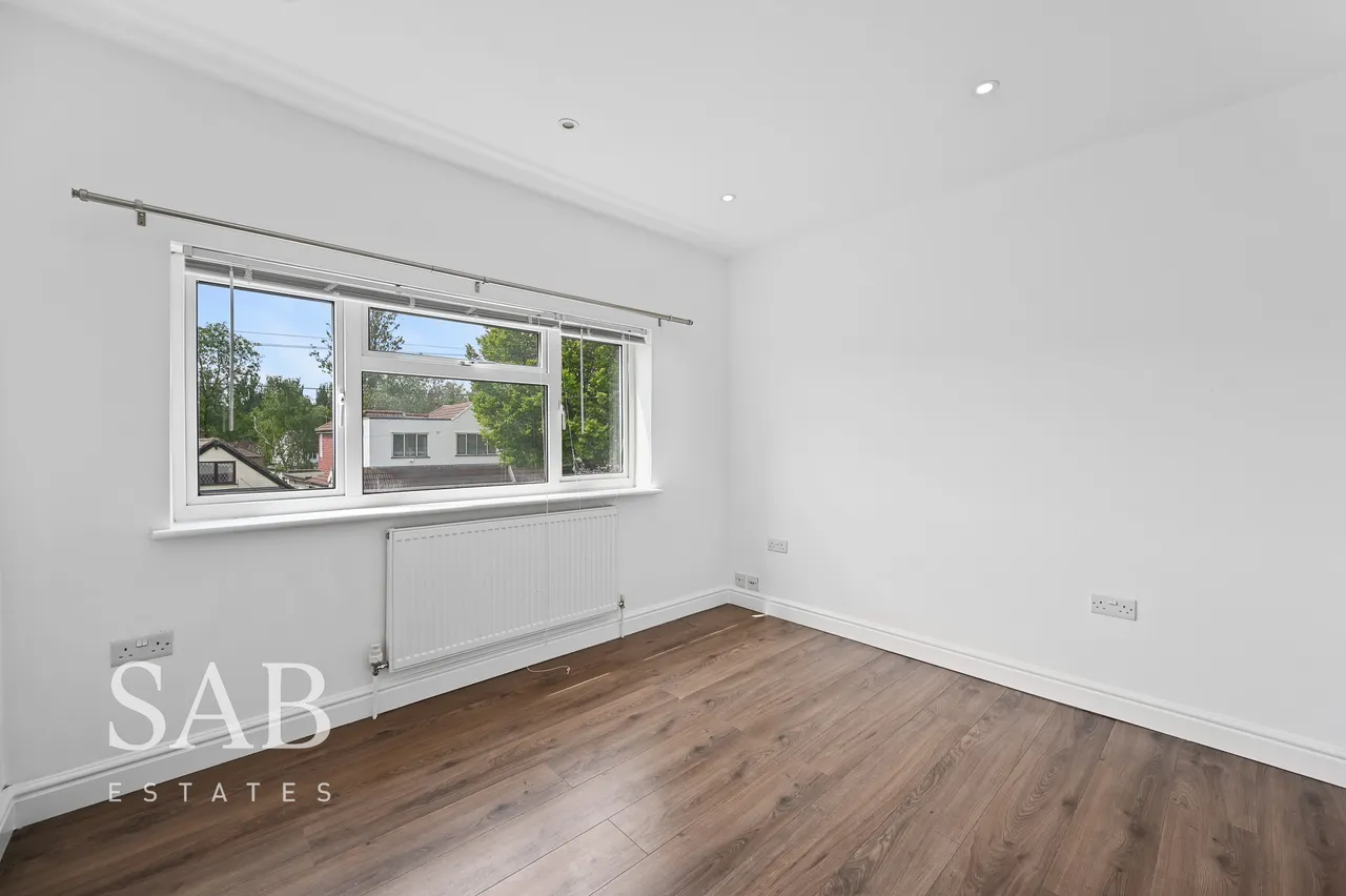 Greenford Gardens, Greenford, UB6, photo 13