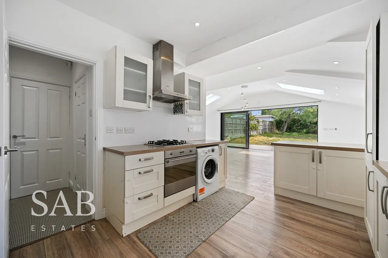 Greenford Gardens, Greenford, UB6, photo 4