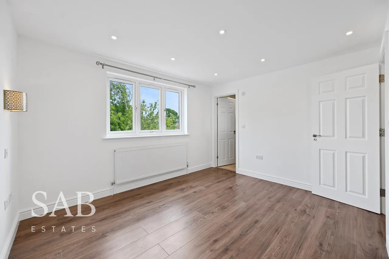Greenford Gardens, Greenford, UB6, photo 11