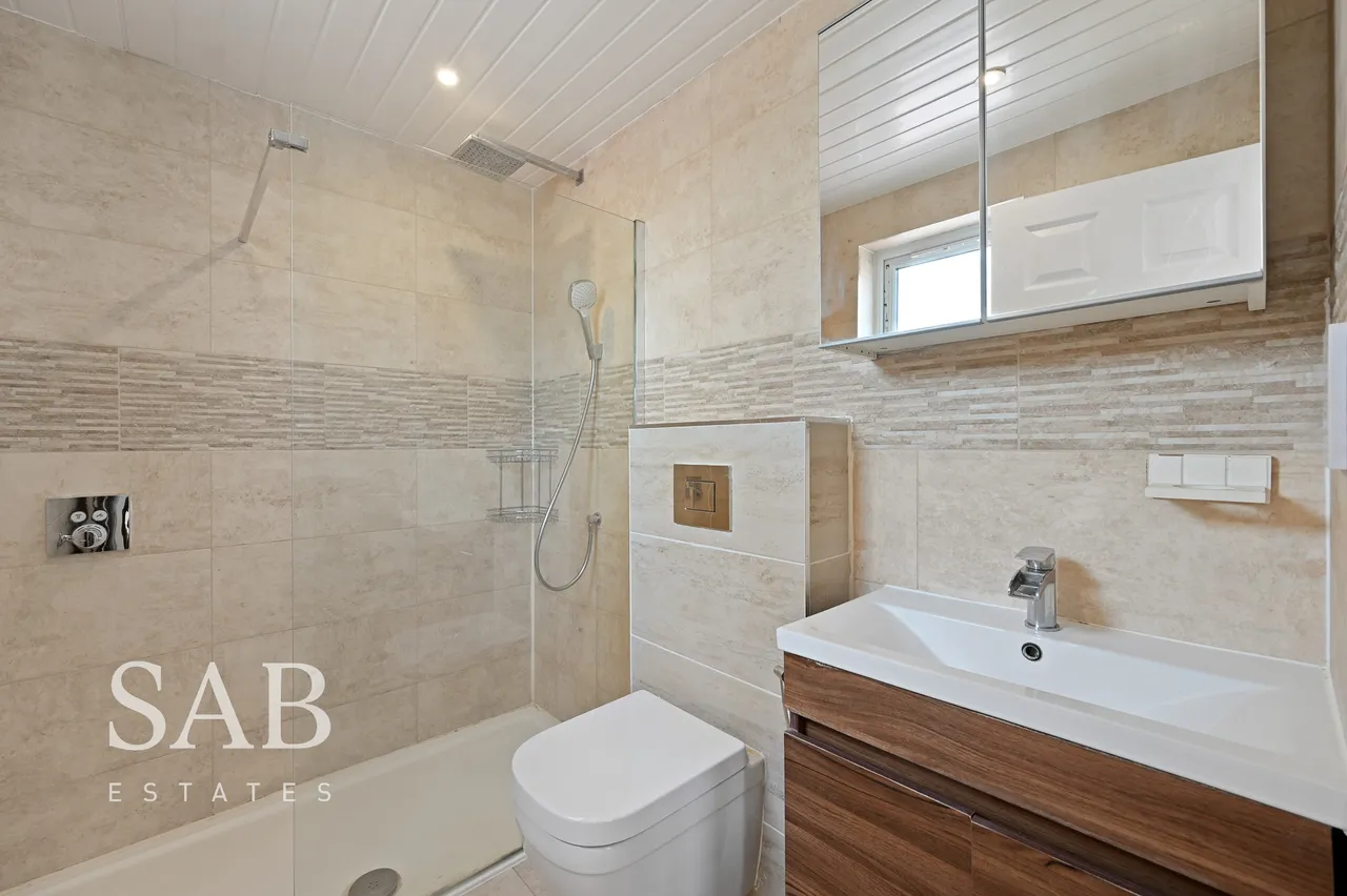 Greenford Gardens, Greenford, UB6, photo 12