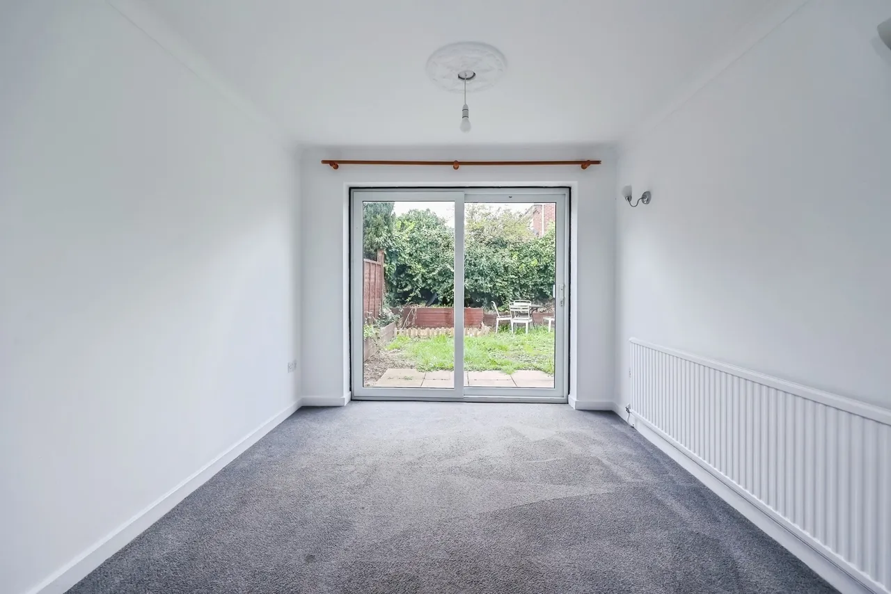 Claremont Avenue, Hucknall, NG15, photo 6
