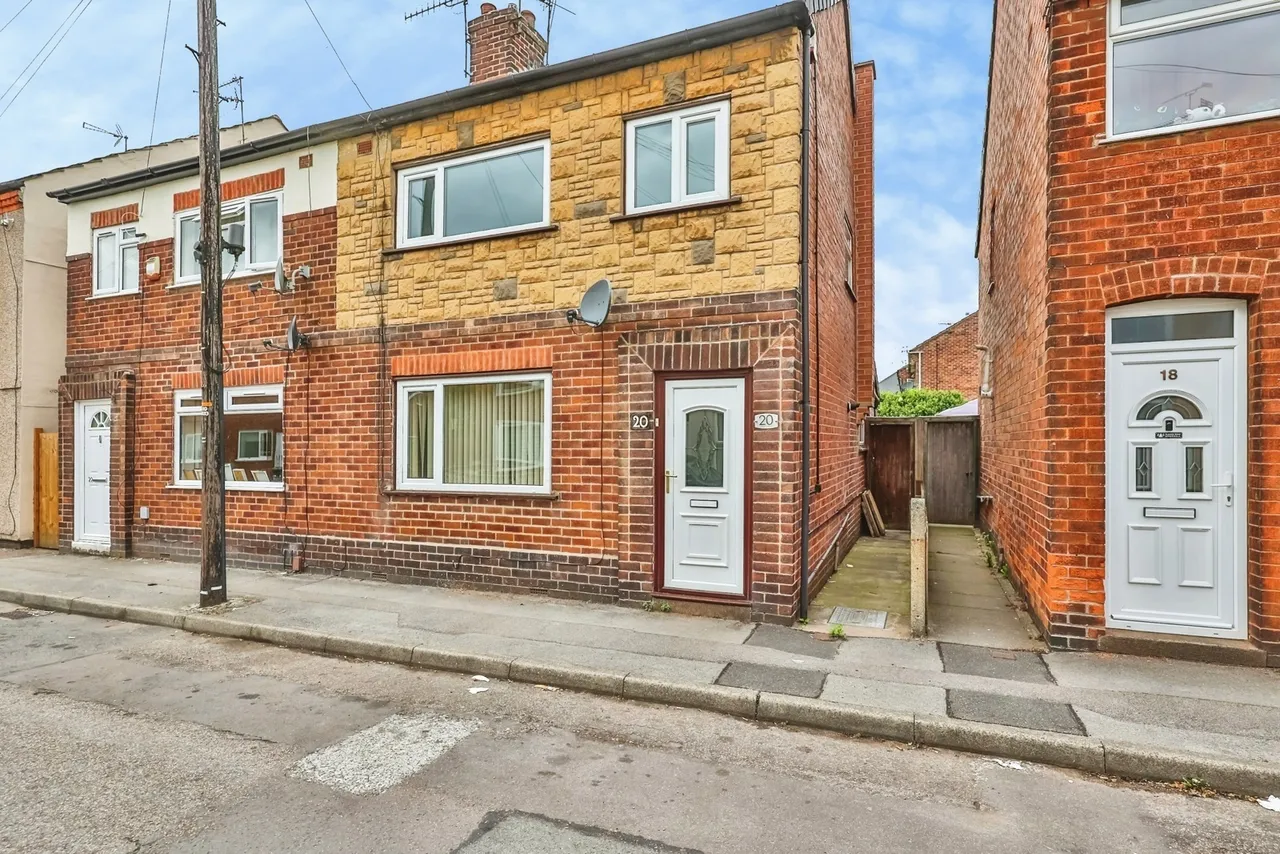 Claremont Avenue, Hucknall, NG15, photo 16