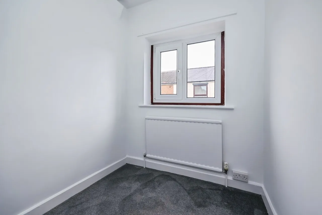 Claremont Avenue, Hucknall, NG15, photo 12