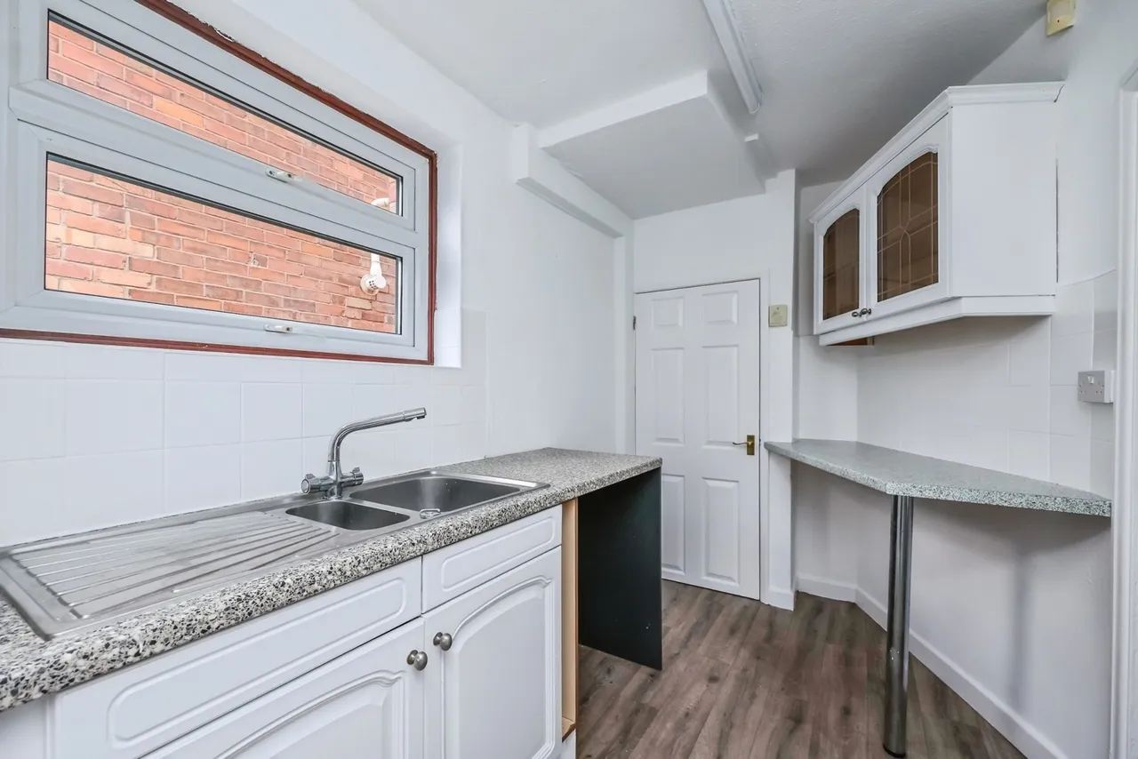 Claremont Avenue, Hucknall, NG15, photo 7