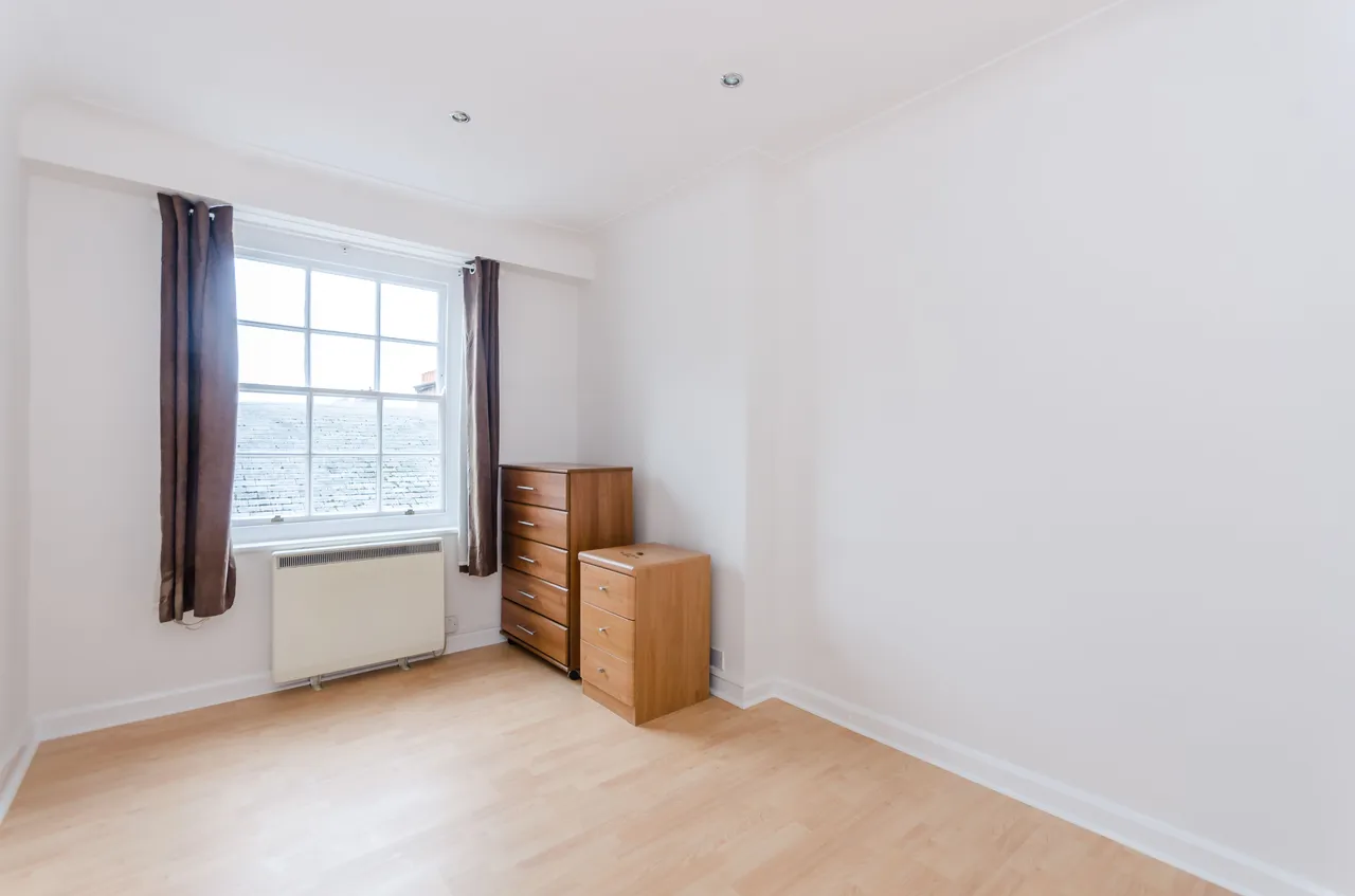 44 Bronwen Court, Grove End Road, London, photo 4