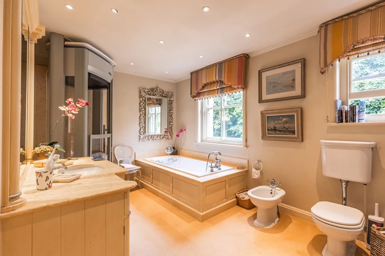 Impressive Home in Grimston Just Over, photo 16