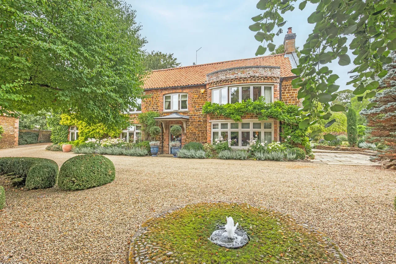 Impressive Home in Grimston Just Over, photo 19