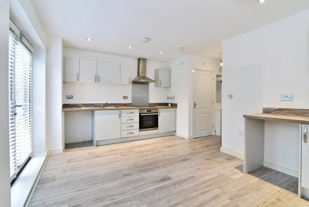 Brooks Drive, Rotherham, photo 4