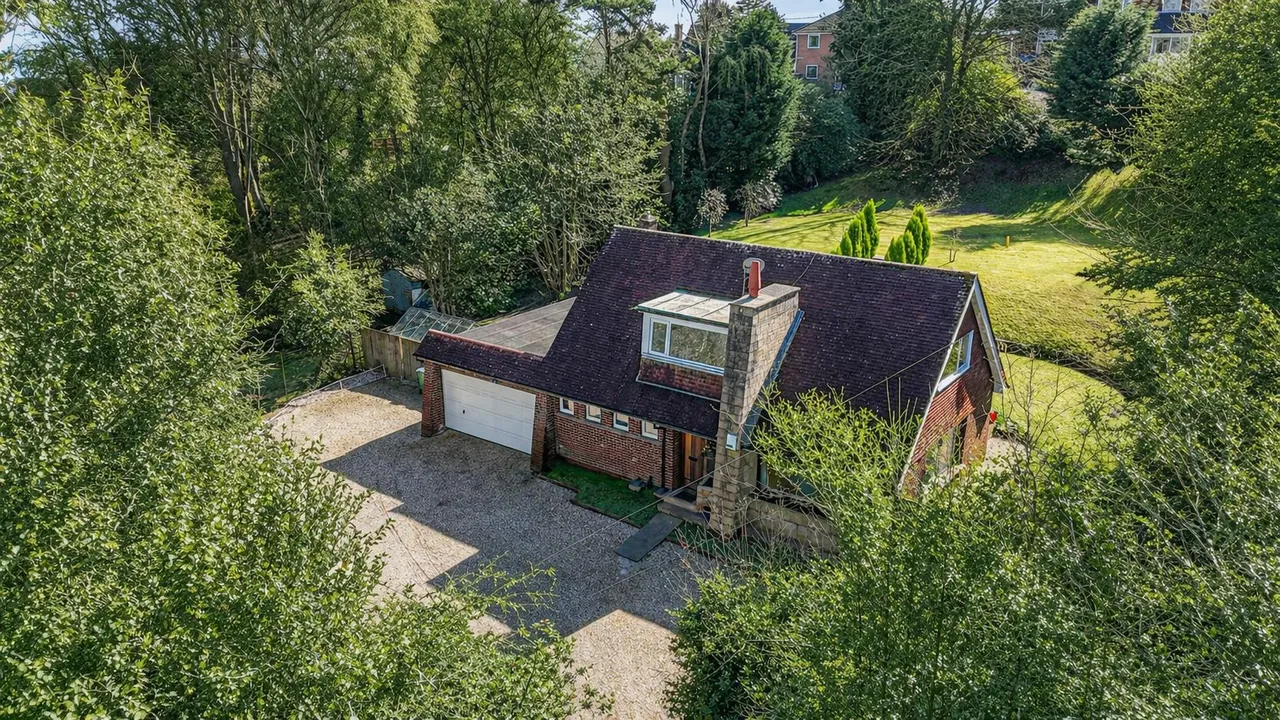 4 bed house for sale, Battery Hill, Fairlight