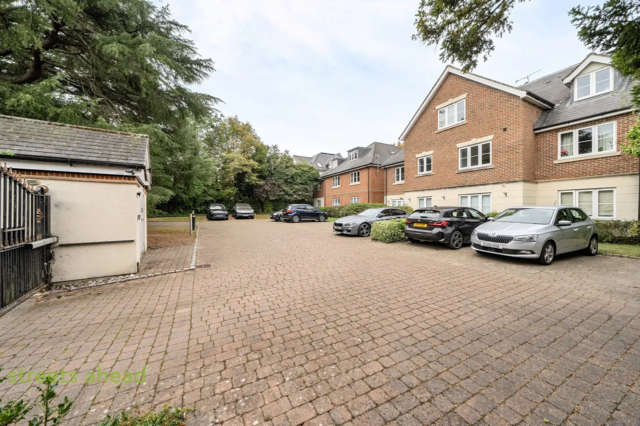 Pampisford Road, South Croydon, CR2, photo 17