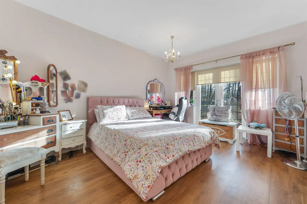 Little Ees Lane, Sale, photo 16