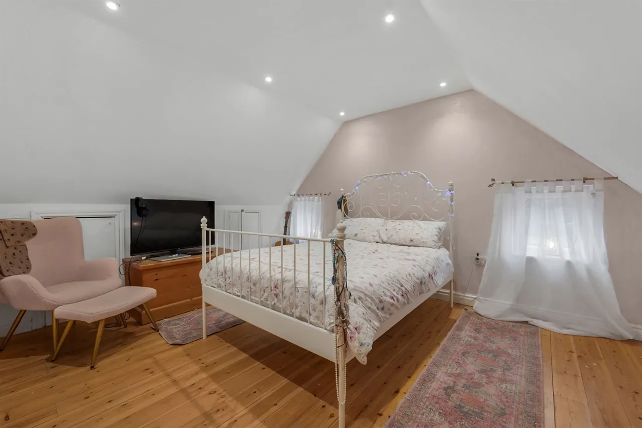 Little Ees Lane, Sale, photo 18