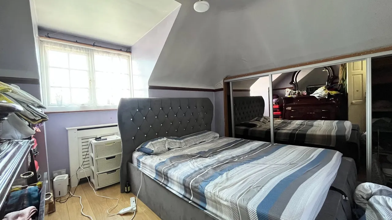 Clare Road, Stanwell, Staines-upon-Thames, TW19, photo 6