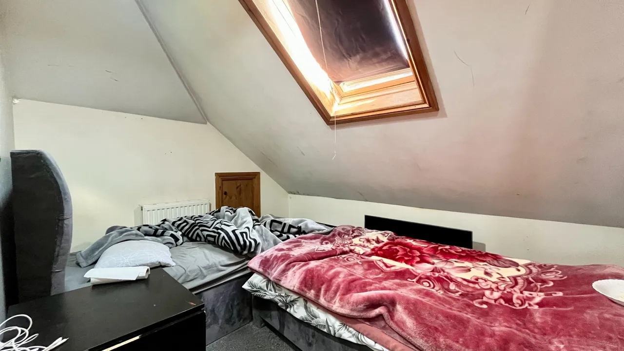 Clare Road, Stanwell, Staines-upon-Thames, TW19, photo 9